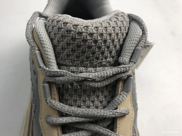 Adidas Cream Boost Yeezy Cream V2 GY7924 700 0728